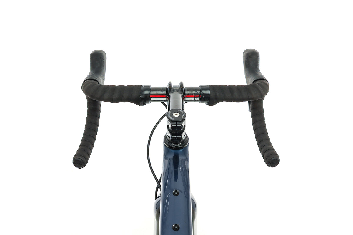 pivot vault gravel bike