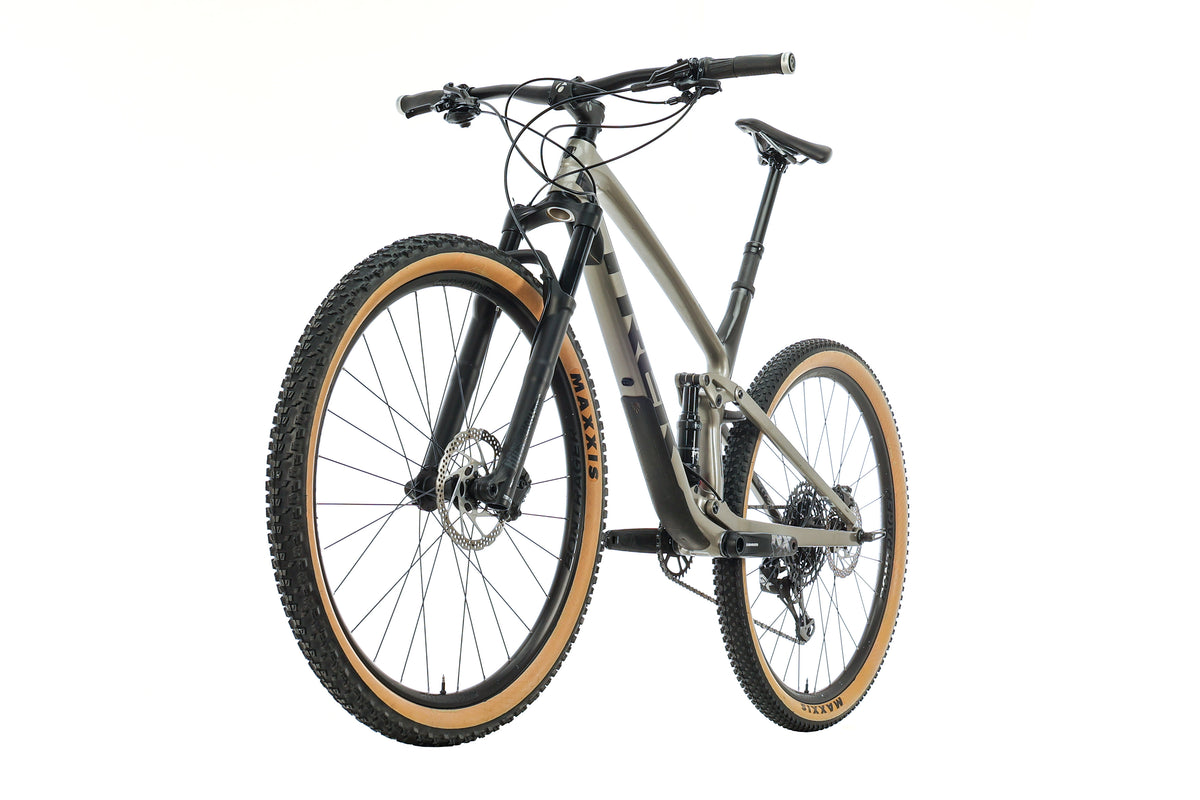 Trek Top Fuel 9.7 Mountain Bike - 2021, Large | The Pro's Closet – The ...