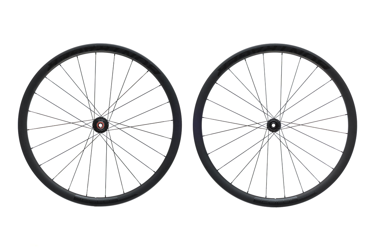 Bontrager Aeolus Elite 35 Carbon Tubeless 700c Wheelset | The