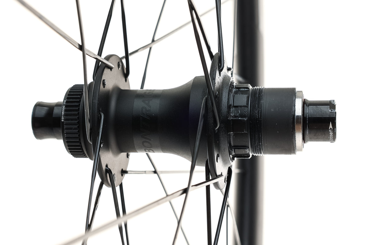 Bontrager Aeolus Elite 35 Carbon Tubeless 700c Wheelset | The