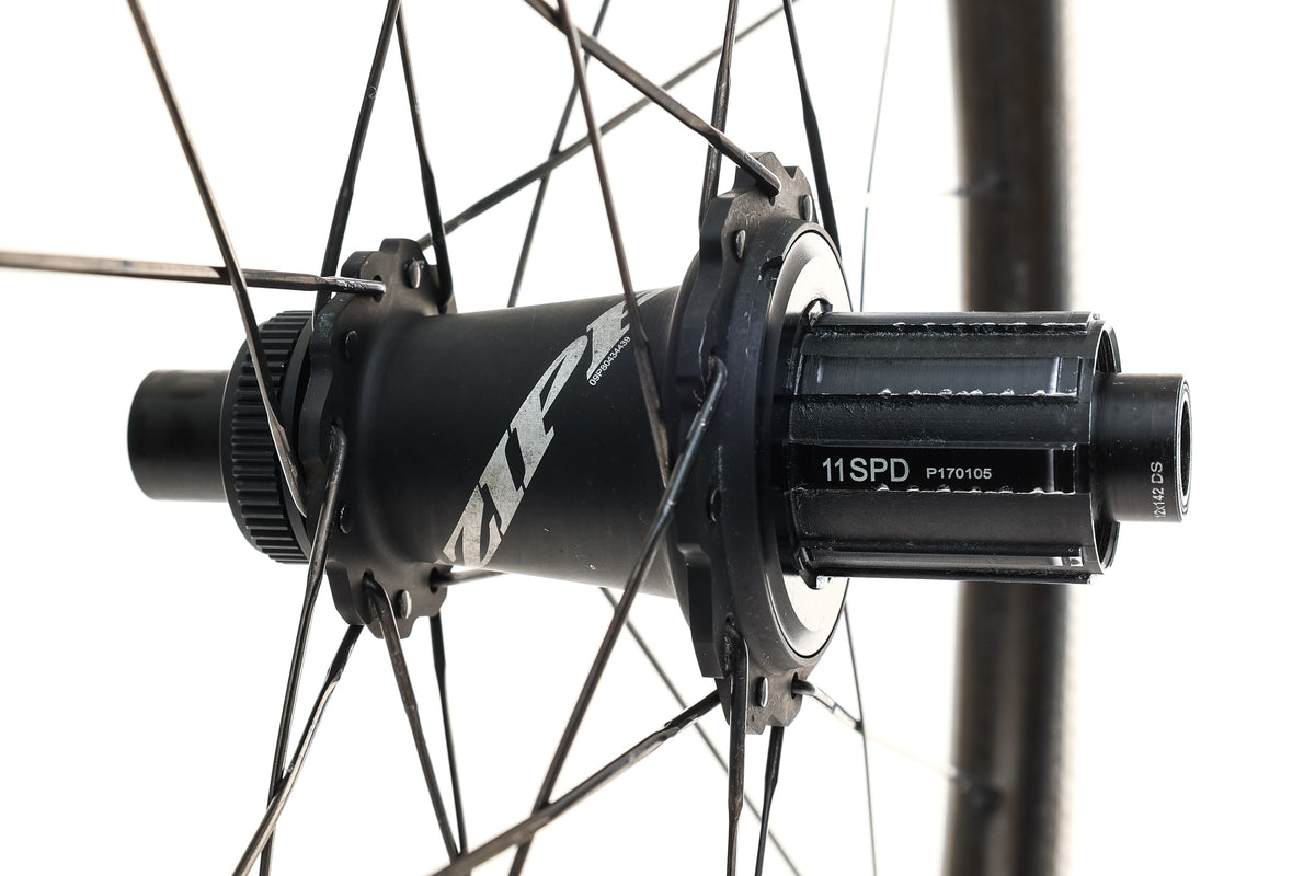 Zipp 303 NSW Carbon Tubeless 700c Wheelset | The Pro's Closet