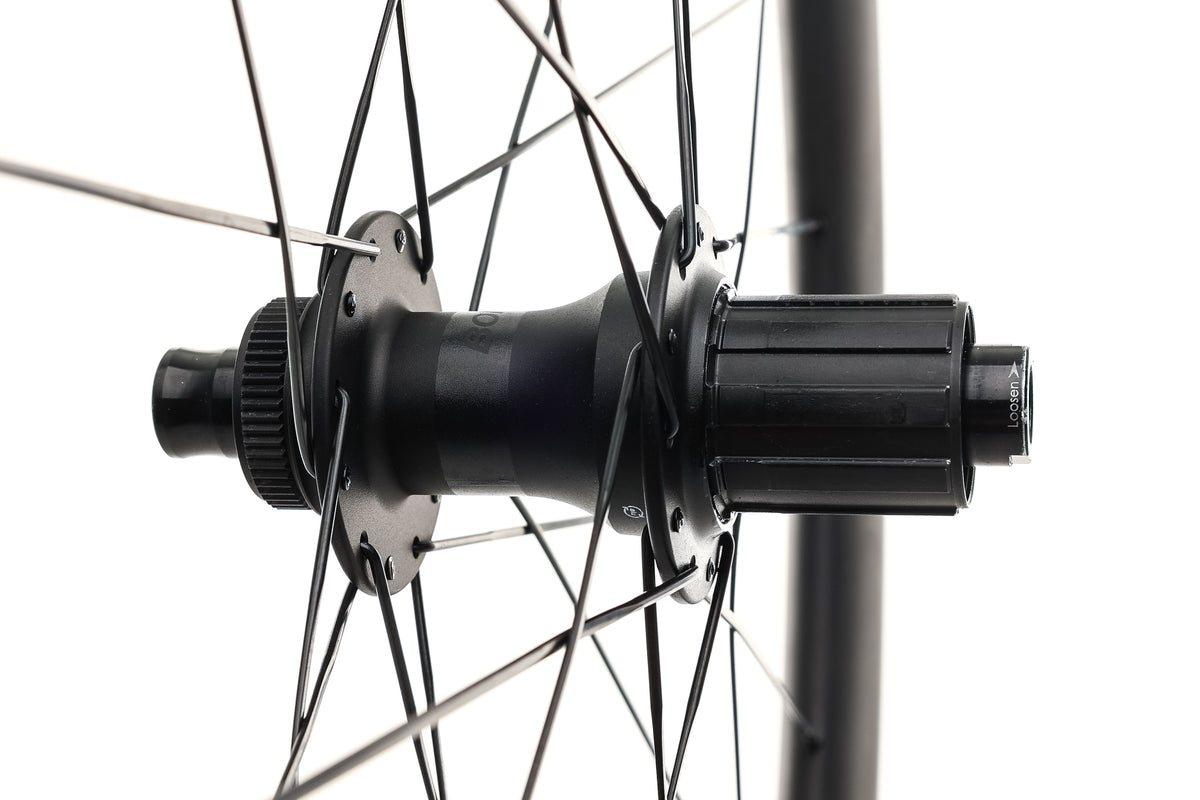 Bontrager Aeolus Elite 50 TLR Carbon Tubeless 70 | The Pro's Closet