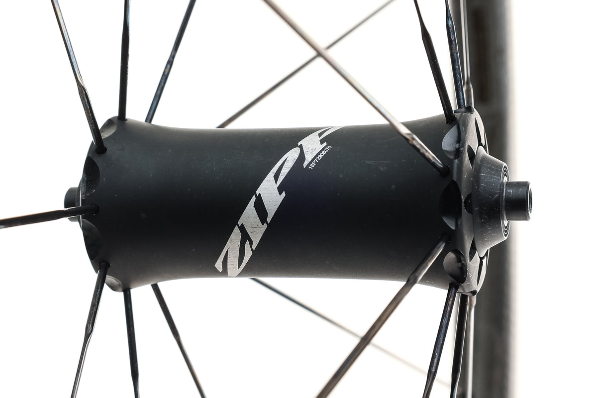 zipp 303 carbon clincher