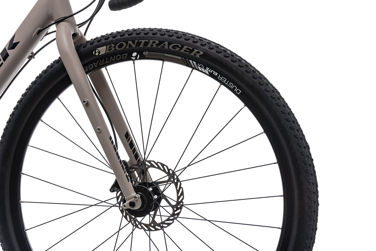 trek mountain bike 29 inch wheels