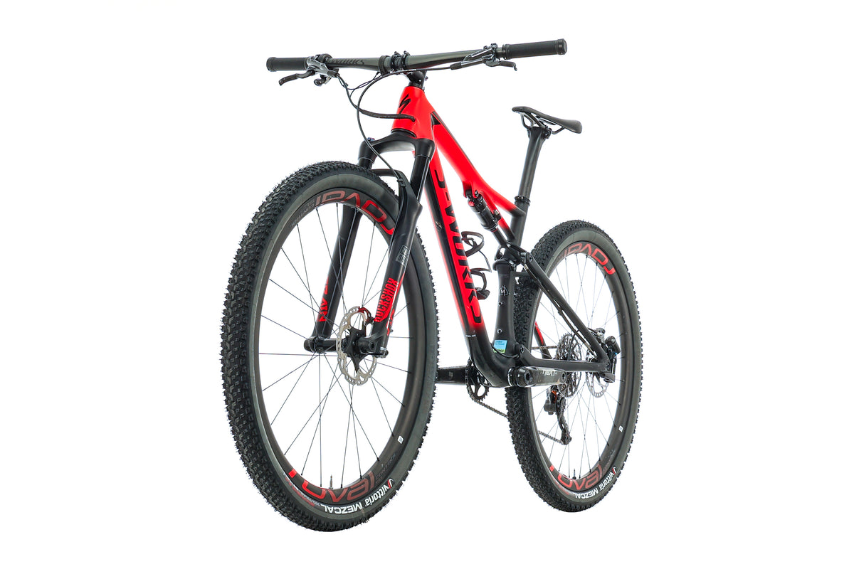 specialized fact 11r carbon