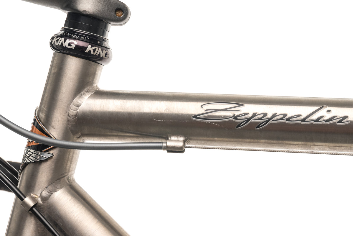 Airborne zeppelin 2025 titanium road bike