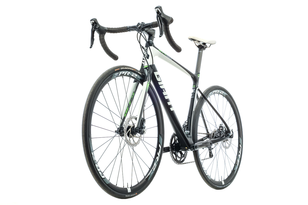 Giant Defy Advanced 2 Road Bike - 2015, Medium | The Pro's