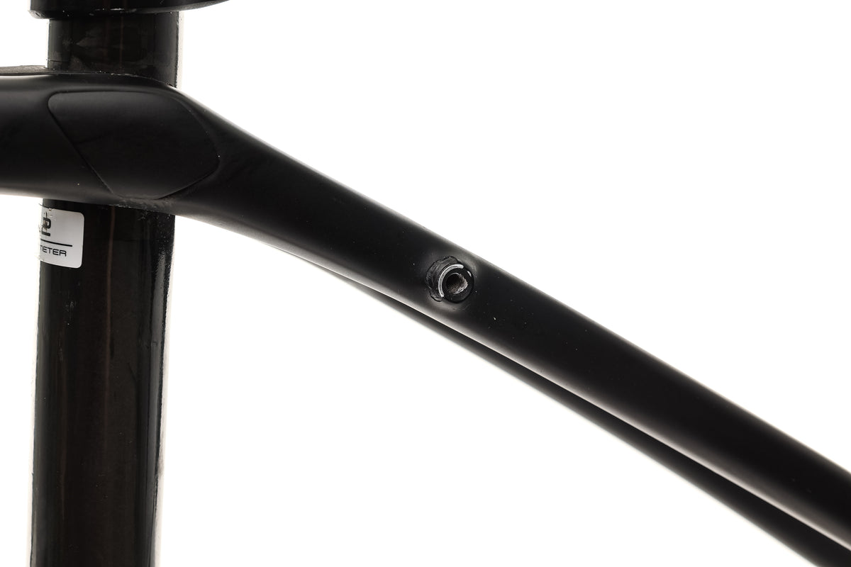 trek checkpoint frame