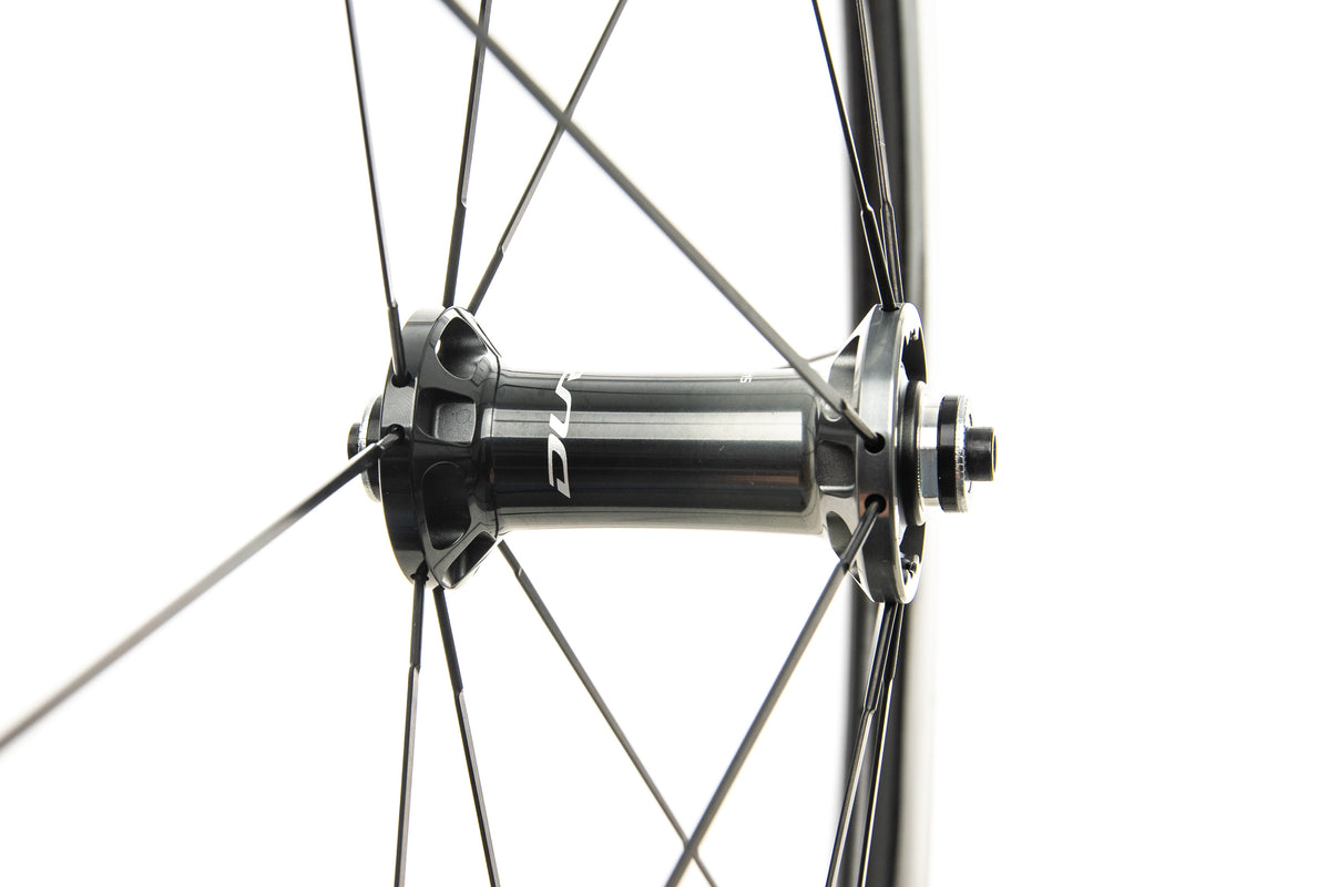 Shimano Dura-Ace WH-9100-C60 Carbon Tubular 700c | The Pro's Closet