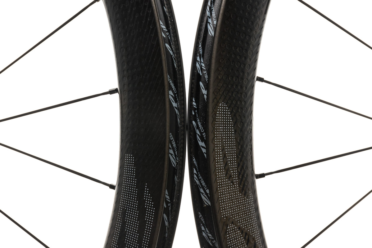 zipp 303 tubeless disc wheelset