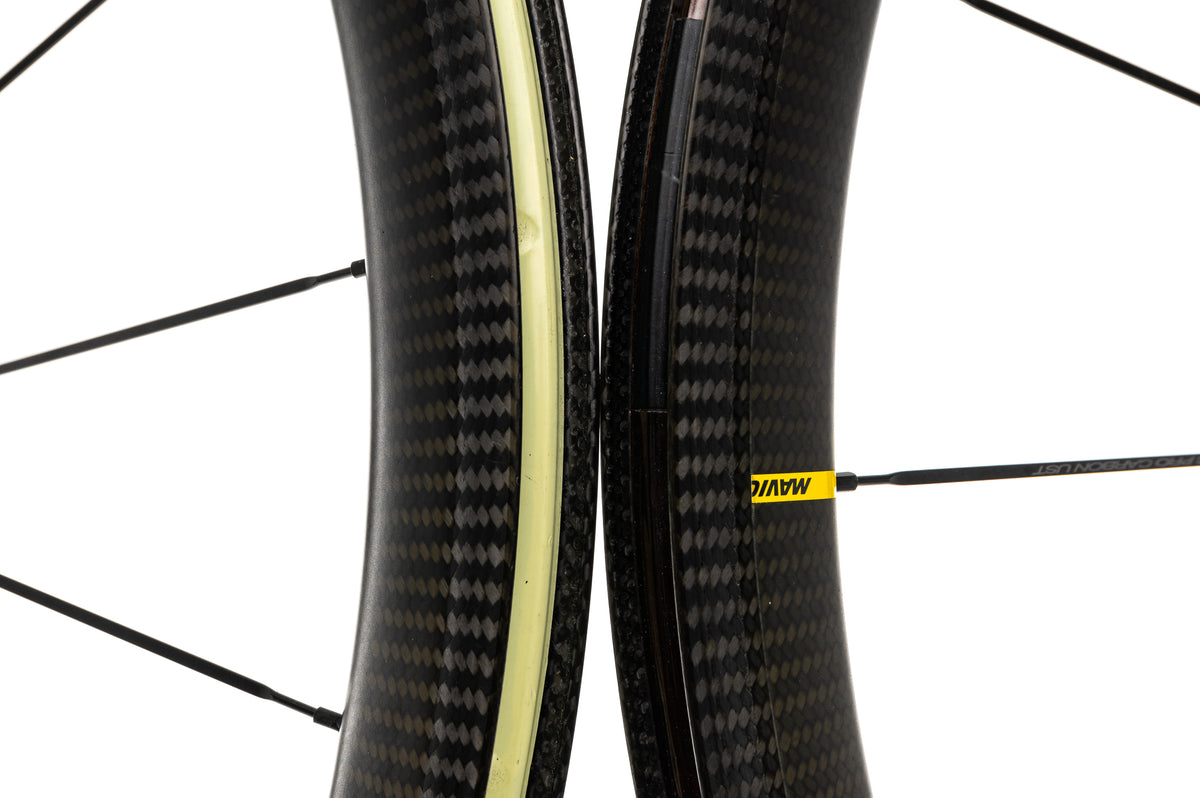 Mavic Cosmic Pro Carbon UST Carbon Tubeless 700c | The Pro's Closet