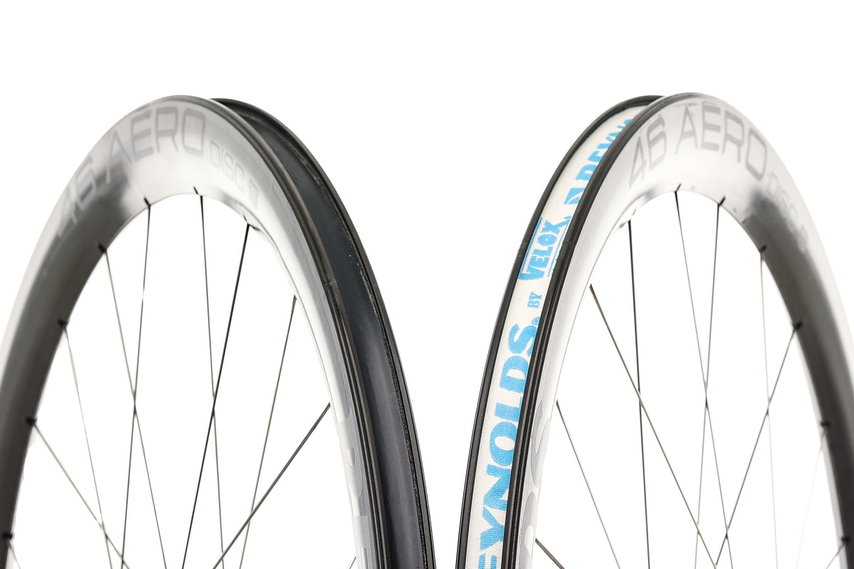 reynolds 32 carbon clincher wheelset